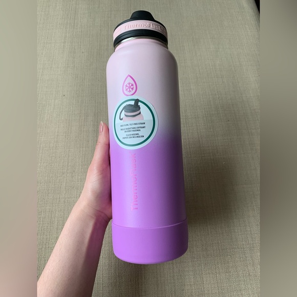 New Thermoflask Gradient Pink Purple 40 oz Straw Lid Stainless Steel Bottle - Picture 1 of 8